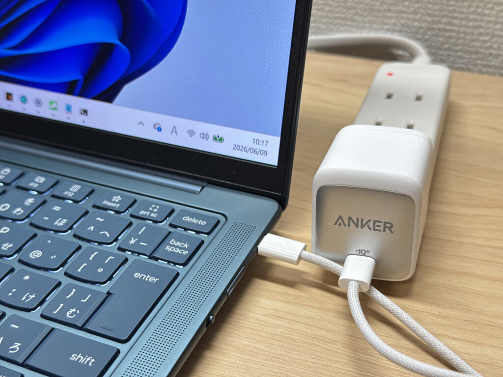 サードパーティーUSB-C充電器でも充電できた