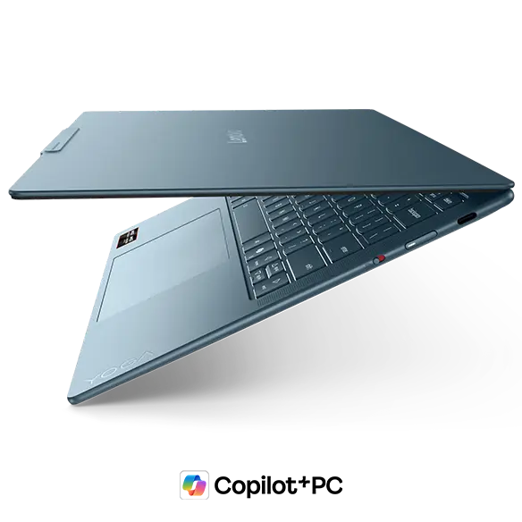 約13.9mmの薄さが際立つ側面シルエット