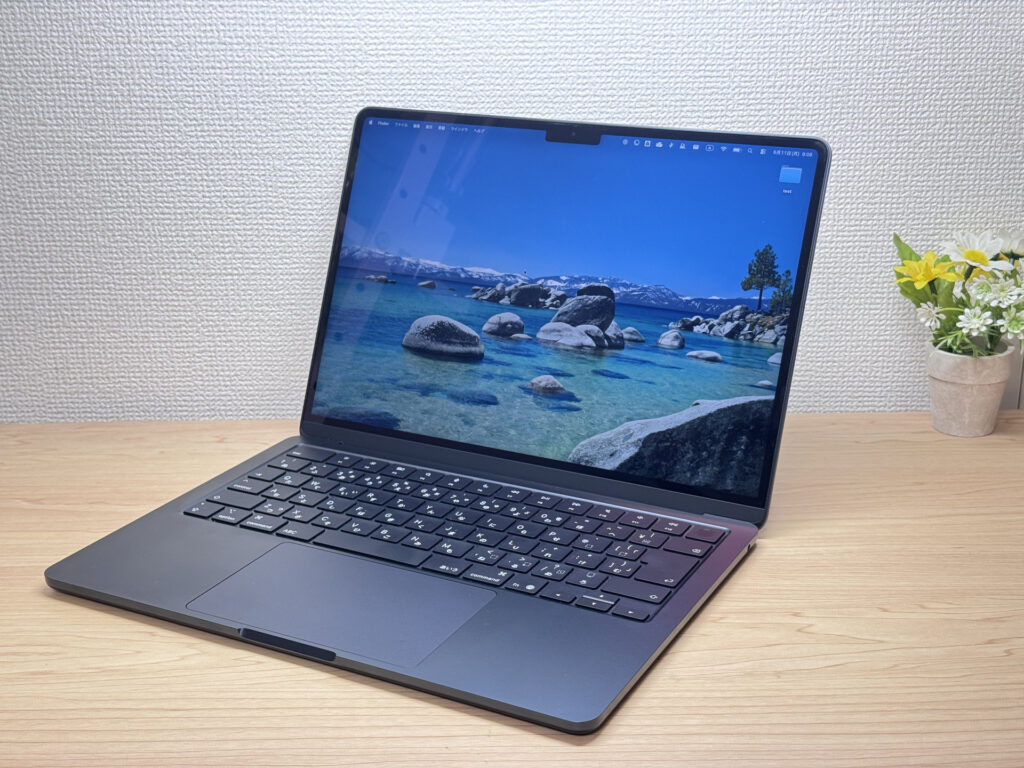 MacBook Air M4 Midnight front view