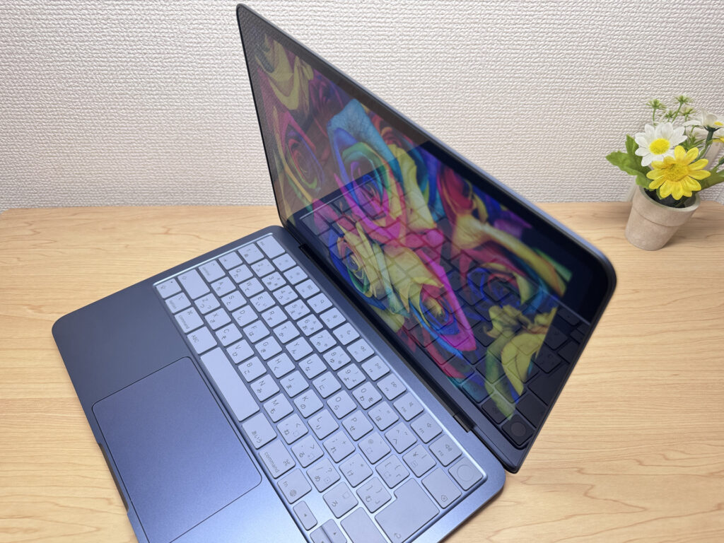 Wide IPS viewing angles with consistent color from any direction