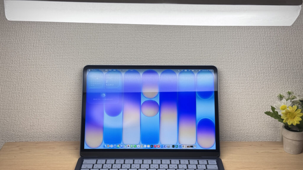 Noticeable reflections due to minimal anti-glare coating
