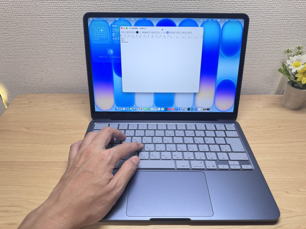 Grippy, satisfying key feel that holds up through long typing sessions