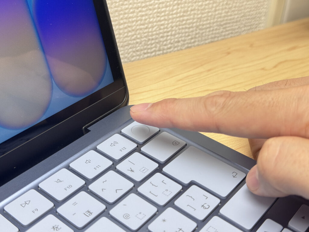 Touch ID in the power button for instant, effortless unlock