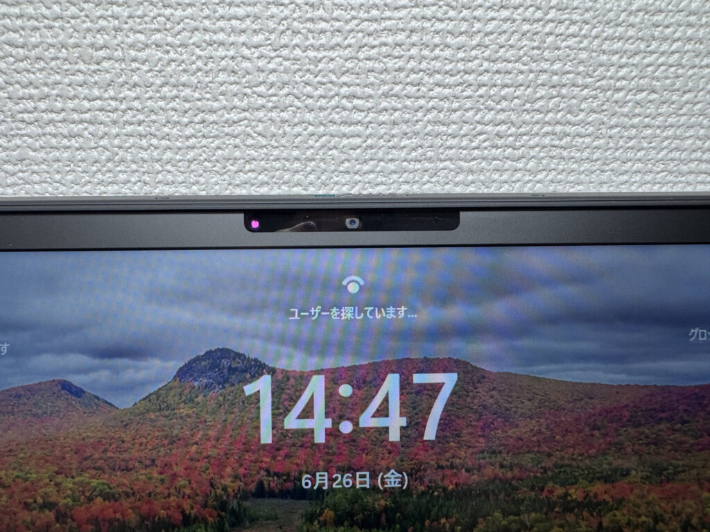 一瞬でロック解除できる顔認証