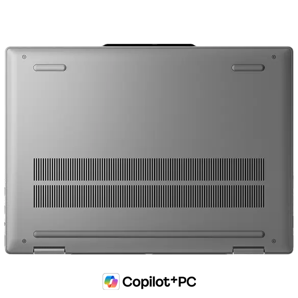 Bottom panel with rubber feet for stability