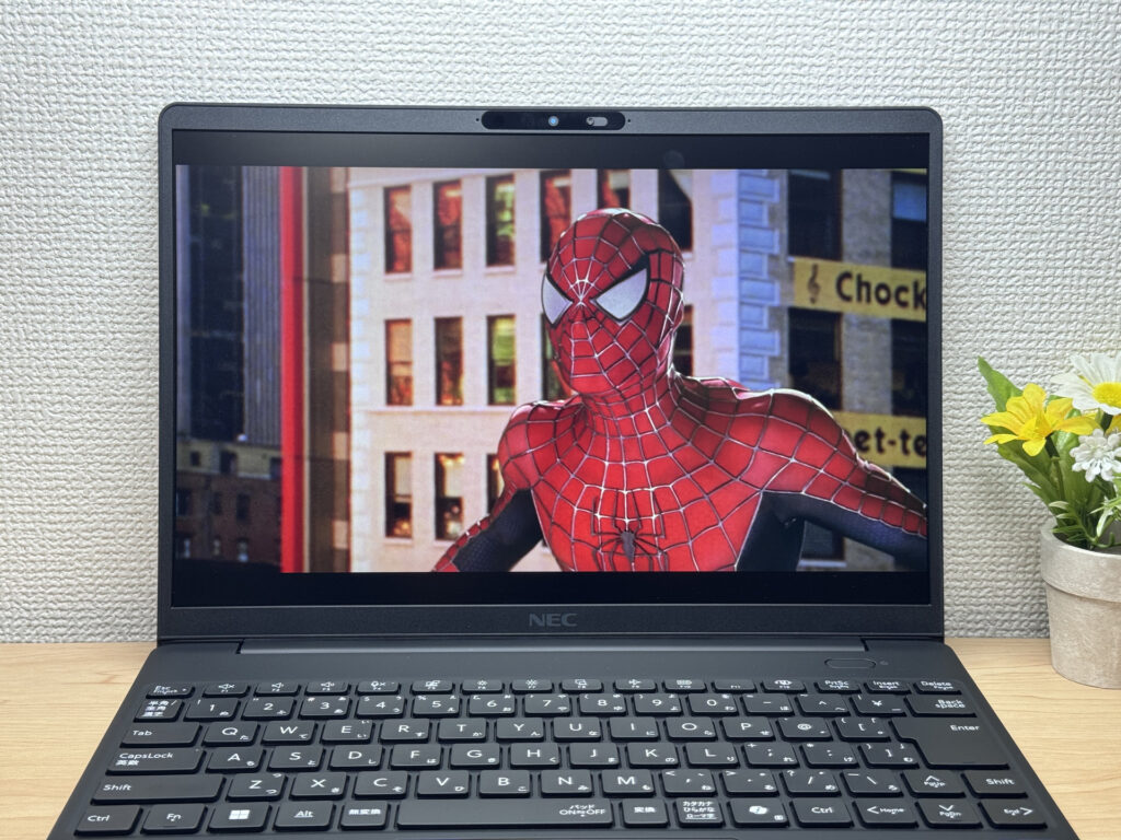 映画を再生している画面