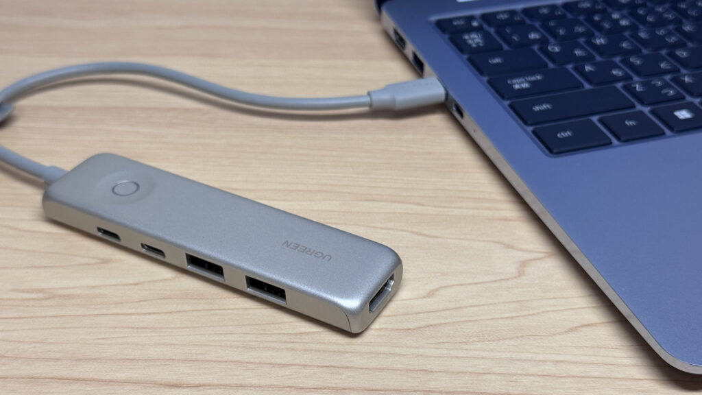 USB-Cハブも問題なく接続