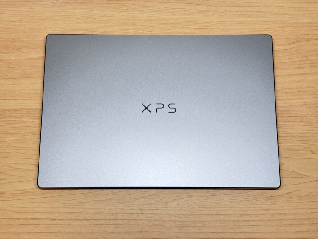 Tapa superior con el logo de XPS